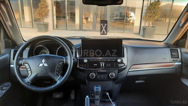 Mitsubishi Pajero 2007, 388,000 km - 3.2 l - Bakı