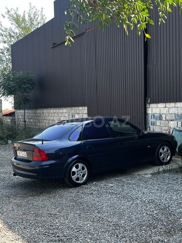 Opel Vectra 1999, 300,000 km - 1.6 л - İmişli