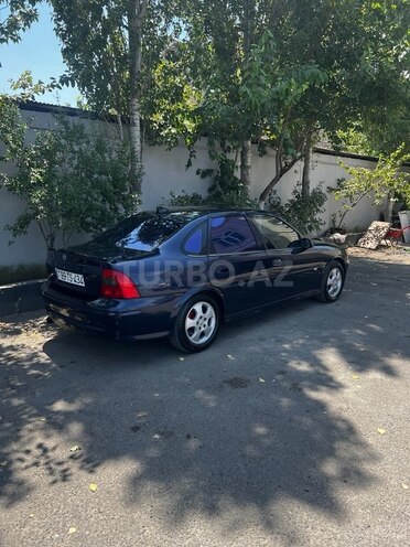 Opel Vectra 1999, 300,000 km - 1.6 л - İmişli
