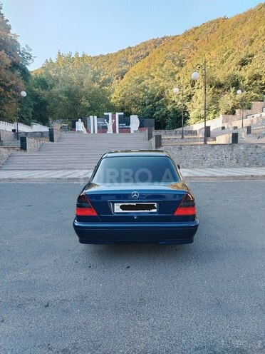 Mercedes C 200 1997, 368,597 km - 2.0 л - Şəki