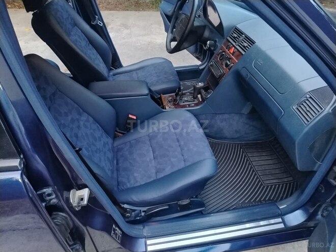 Mercedes C 200 1997, 368,597 km - 2.0 л - Şəki