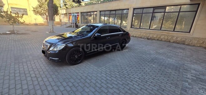 Mercedes E 250 2010, 437,000 km - 2.1 l - Bakı