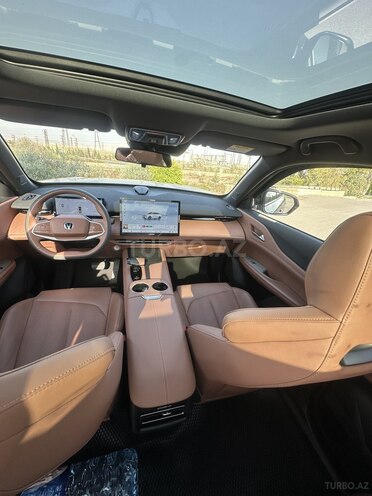 Changan  2025, 37,000 km - 1.5 l - Bakı