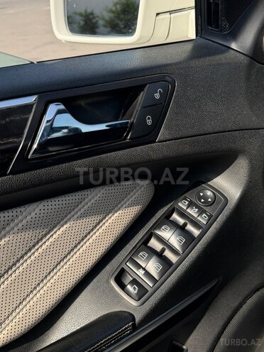 Mercedes GL 500 4MATIC 2011, 194,000 km - 5.5 l - Bakı