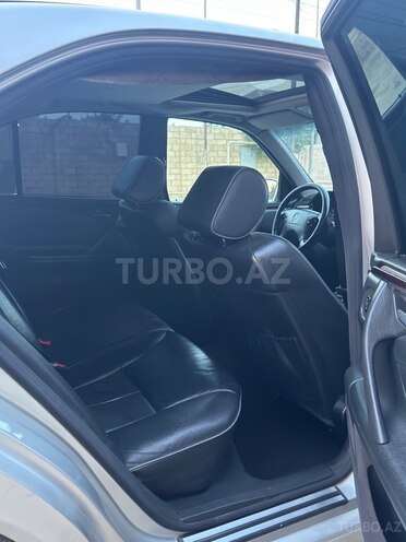 Mercedes E 240 2000, 242,000 km - 2.4 l - Bakı