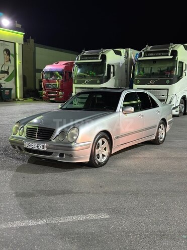 Mercedes E 240 2000, 242,000 km - 2.4 l - Bakı