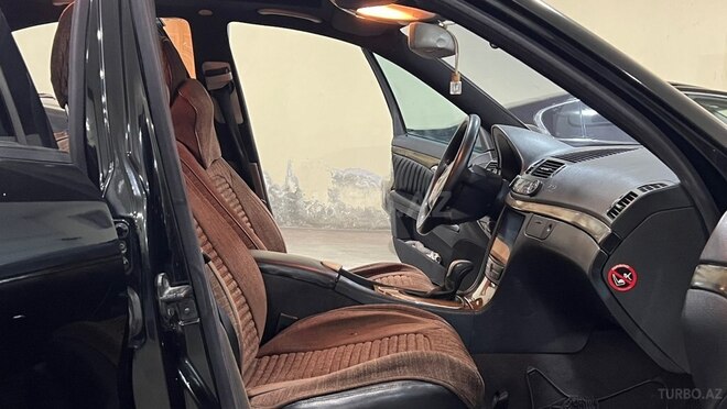 Mercedes E 270 2002, 278,000 km - 2.7 l - Sumqayıt
