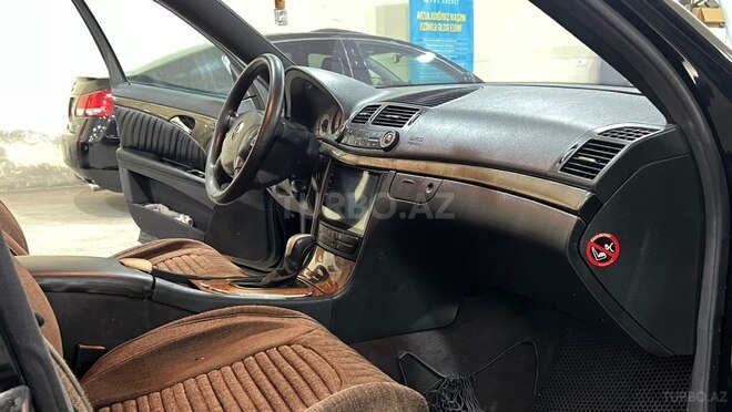 Mercedes E 270 2002, 278,000 km - 2.7 l - Sumqayıt