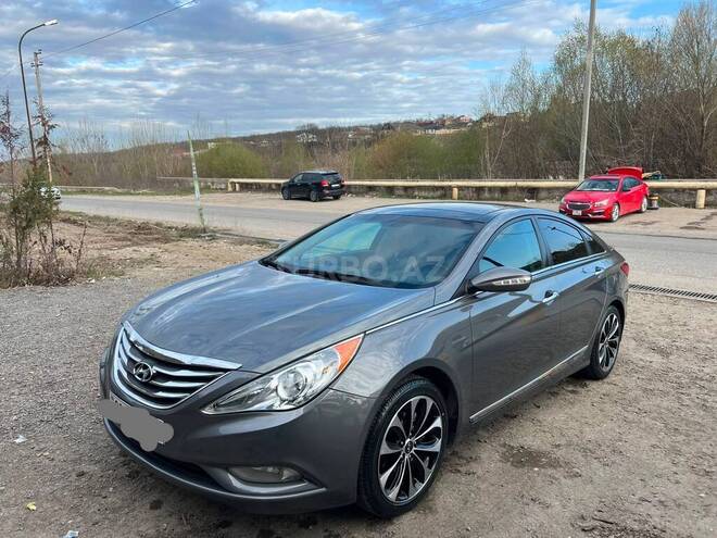 Hyundai Sonata 2013, 210,000 km - 2.0 l - Qusar