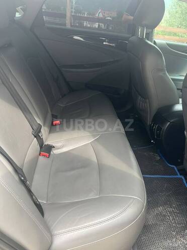 Hyundai Sonata 2013, 210,000 km - 2.0 l - Qusar