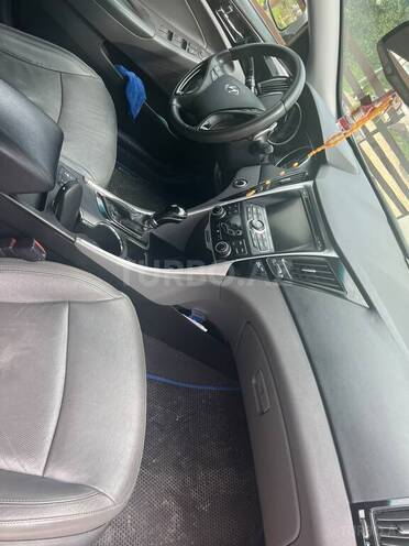 Hyundai Sonata 2013, 210,000 km - 2.0 l - Qusar
