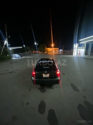 Volkswagen Passat 2000, 271,000 km - 1.8 l - Yevlax