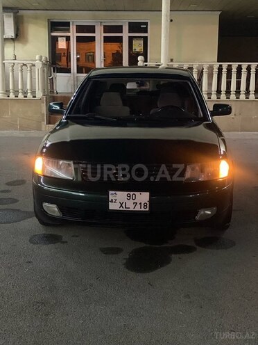 Volkswagen Passat 2000, 271,000 km - 1.8 l - Yevlax