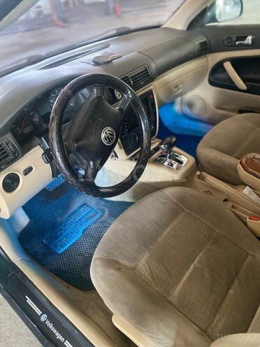 Volkswagen Passat 2000, 271,000 km - 1.8 l - Yevlax