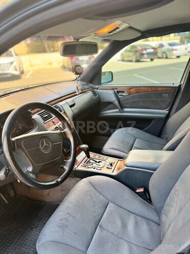 Mercedes E 200 1998, 420,000 km - 2.0 l - Bakı