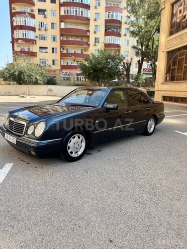 Mercedes E 200 1998, 420,000 km - 2.0 l - Bakı