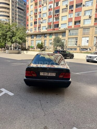 Mercedes E 200 1998, 420,000 km - 2.0 l - Bakı
