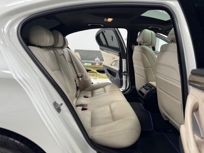 BMW 528 2015, 237,000 km - 2.0 l - Bakı
