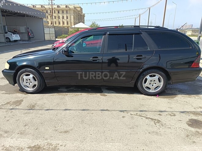 Mercedes C 220 2000, 234,568 km - 2.2 l - Bakı