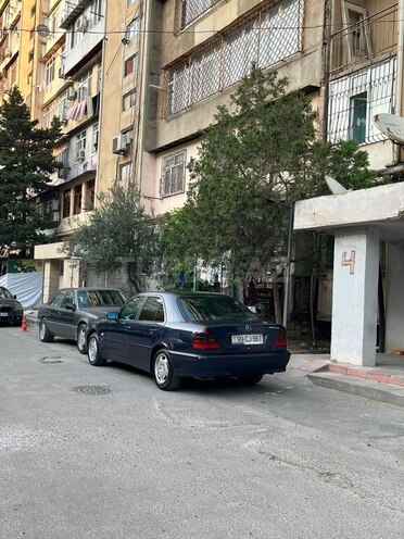 Mercedes C 180 1998, 340,000 km - 1.8 l - Bakı