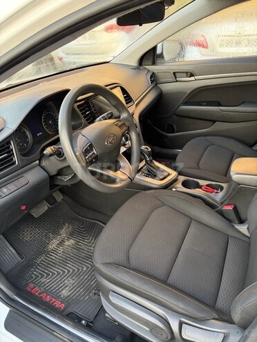 Hyundai Elantra 2019, 106,000 km - 1.6 л - Bakı
