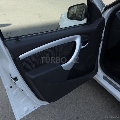 Renault Logan 2012, 229,500 km - 1.6 l - Bakı