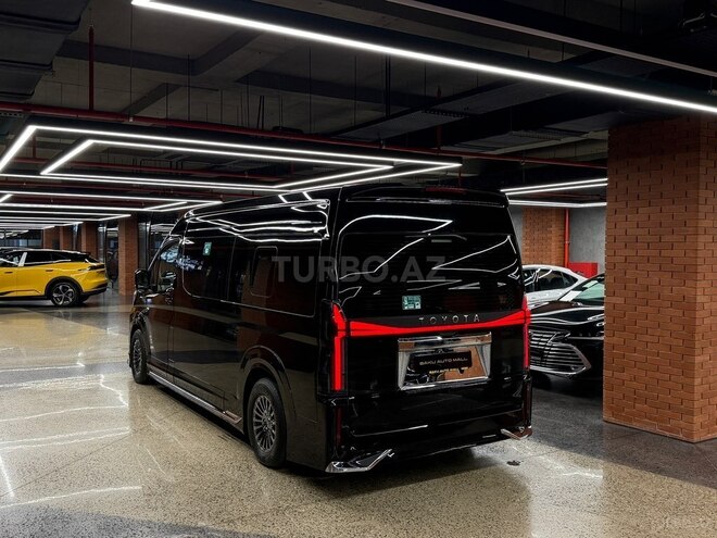 Toyota HiAce 2025, 2,500 km - 3.5 l - Bakı