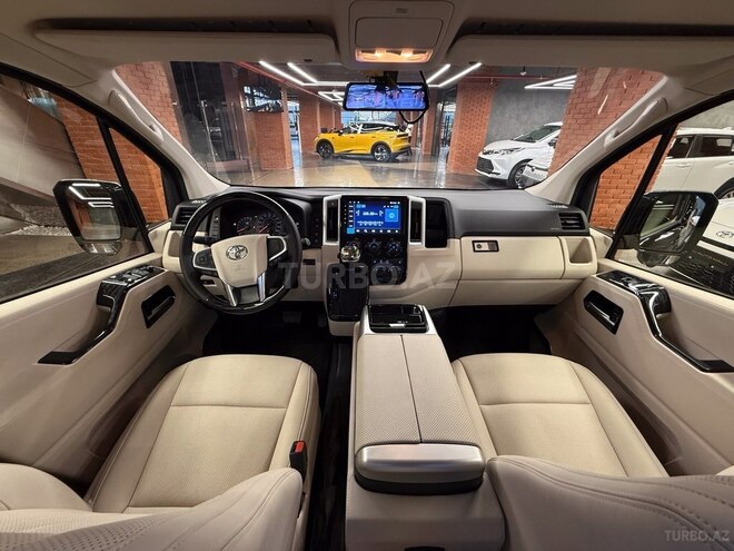 Toyota HiAce 2025, 2,500 km - 3.5 l - Bakı