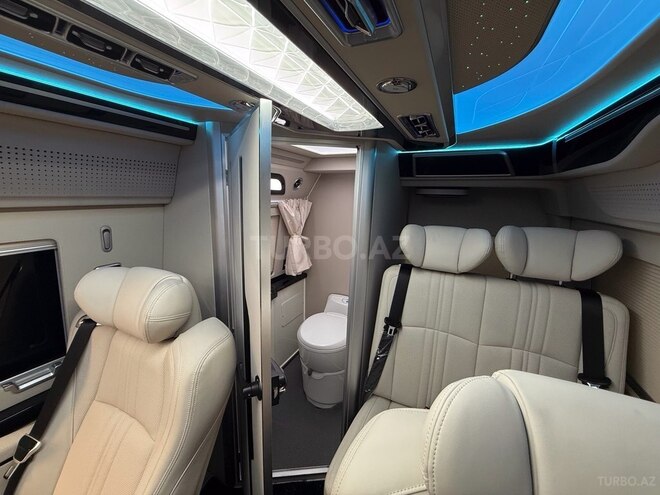 Toyota HiAce 2025, 2,500 km - 3.5 l - Bakı