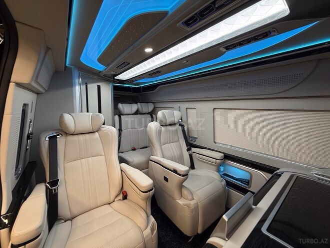 Toyota HiAce 2025, 2,500 km - 3.5 l - Bakı