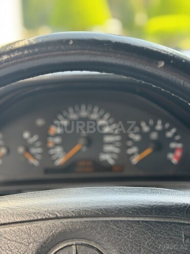 Mercedes E 240 1998, 392,000 km - 2.4 l - Bərdə