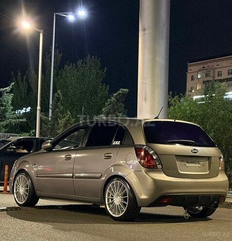 Kia Rio 2011, 289,539 km - 1.4 l - Sumqayıt