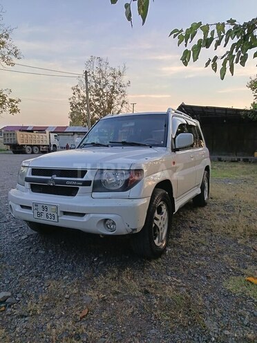 Mitsubishi Pajero io 2000, 219,156 km - 2.0 л - Zaqatala