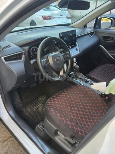 Toyota Corolla Cross 2025, 3,600 km - 2.0 l - Bakı