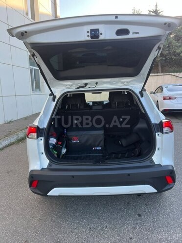 Toyota Corolla Cross 2025, 3,600 km - 2.0 l - Bakı