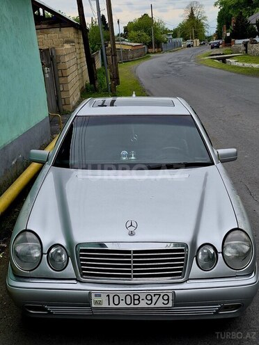 Mercedes E 240 1998, 500,000 km - 2.4 l - Zaqatala