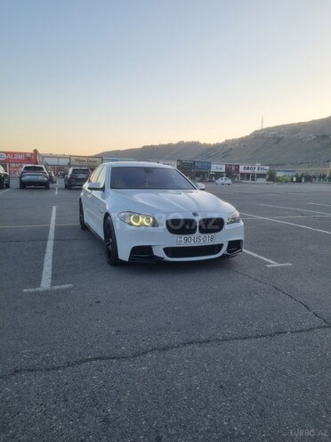 BMW 530 2011, 255,000 km - 3.0 l - Bakı