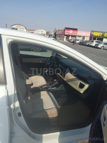 Toyota Corolla 2015, 100,726 km - 1.8 l - Bakı