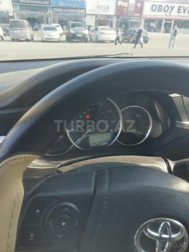 Toyota Corolla 2015, 100,726 km - 1.8 l - Bakı
