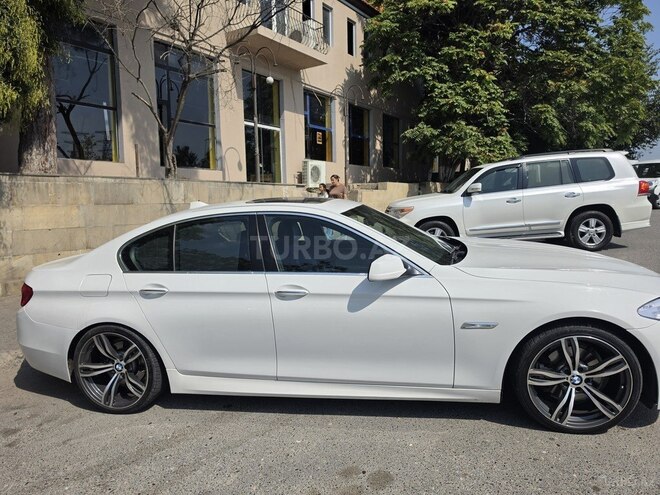 BMW 530 2010, 300,000 km - 3.0 l - Bakı