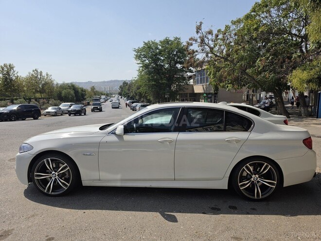 BMW 530 2010, 300,000 km - 3.0 l - Bakı