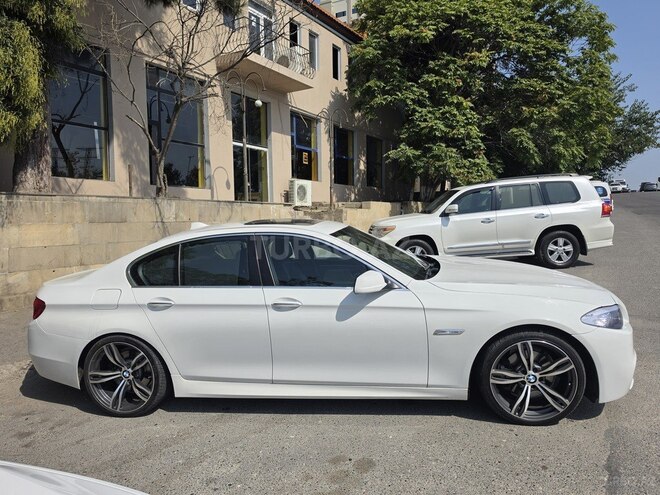 BMW 530 2010, 300,000 km - 3.0 l - Bakı
