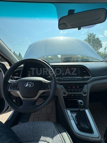 Hyundai Elantra 2018, 370,000 km - 2.0 l - Ağstafa