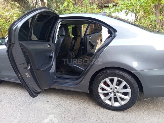 Volkswagen Jetta 2014, 136,200 km - 2.0 l - Bakı