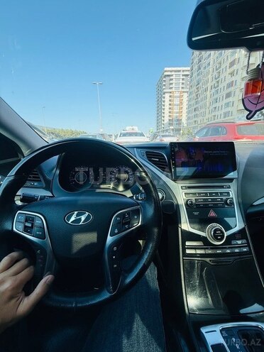 Hyundai Grandeur 2016, 200,000 km - 2.4 l - Qazax