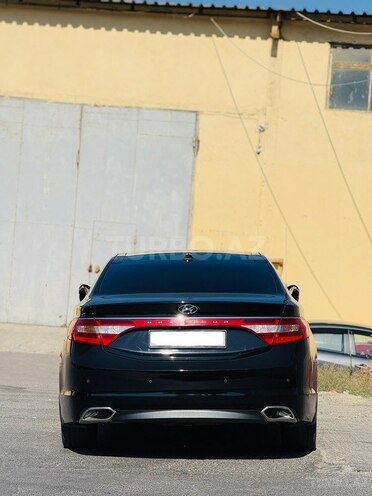 Hyundai Grandeur 2016, 200,000 km - 2.4 l - Qazax
