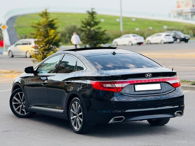 Hyundai Grandeur 2016, 200,000 km - 2.4 l - Qazax