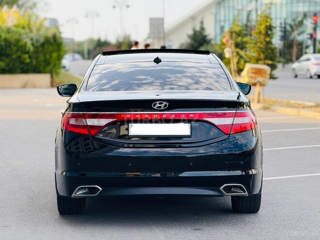 Hyundai Grandeur 2016, 200,000 km - 2.4 l - Qazax