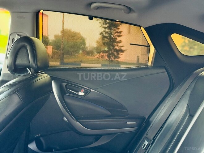 Hyundai Grandeur 2016, 200,000 km - 2.4 l - Qazax