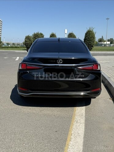 Lexus ES 250 2022, 32,500 km - 2.5 л - Bakı